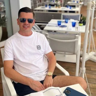 GEORGE JOFF - Bot with 1 bots in Common