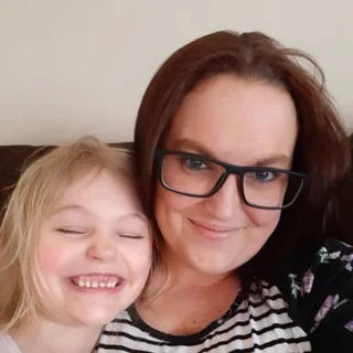 Miss Lee - Bot with 1 bots in Common